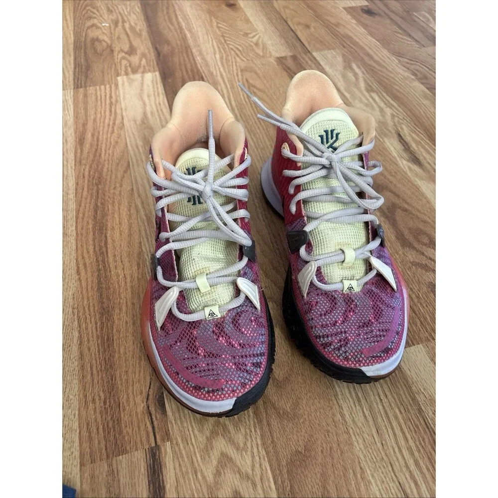 Nike Kyrie 7 Size 6.5 DC0588-601 Preowned Tenis